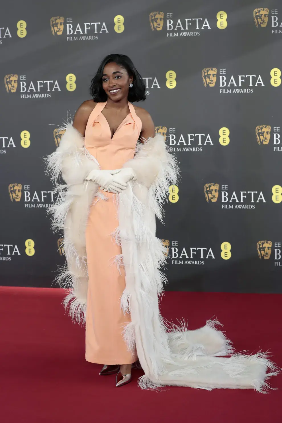 Ayo Edebri en la entrega de los Premios BAFTA 2024.