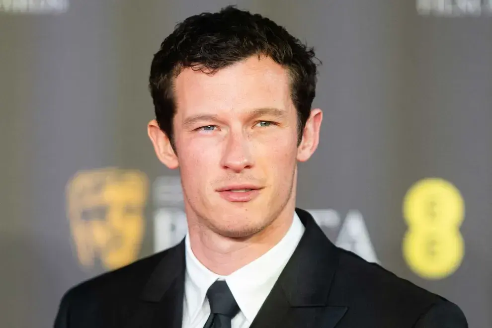 Callum Turner, la nueva pareja de Dua Lipa