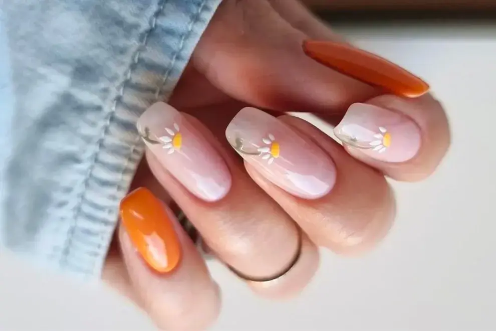 9 diseños de nail art con flores para que te inspires.