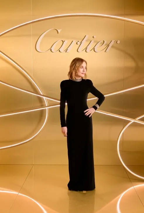 Isabelle Huppert en la velada de Cartier por los 100 años de Trinity.