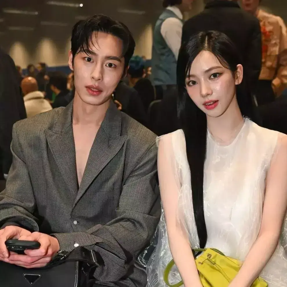 Lee Jae-wook y Karina en Milan el 14 de enero de 2024.