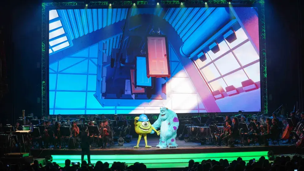 La dupla más divertida sobre el escenario del Teatro Colón: Sullivan y Mike Wazowski