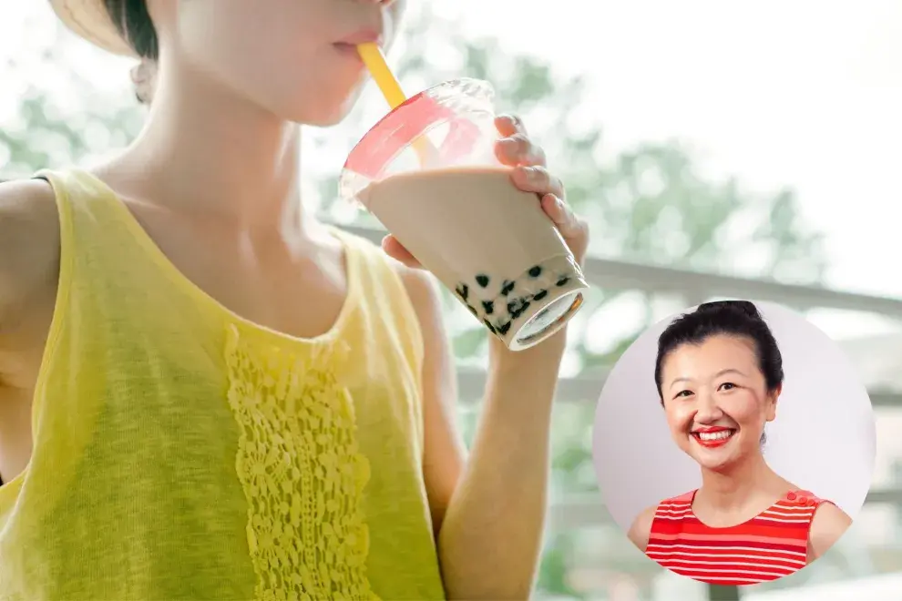 El bubble tea es un refresco a base de té con bolitas de tapioca endulzadas.