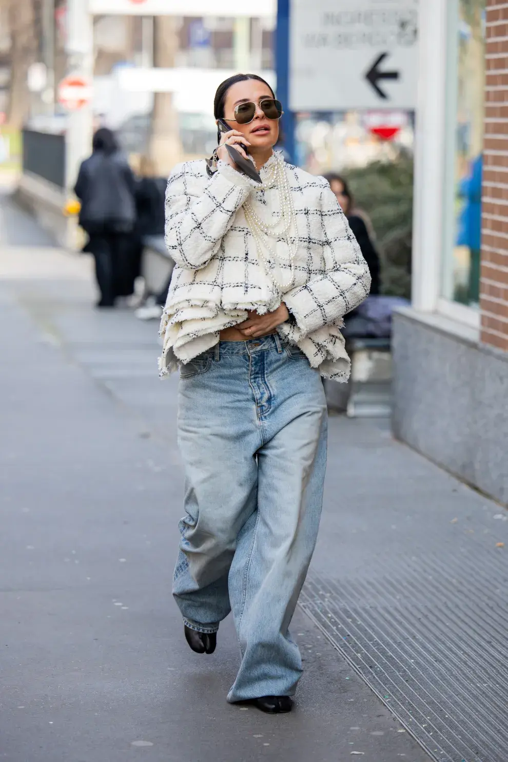 Wide leg jean en un look comfy.