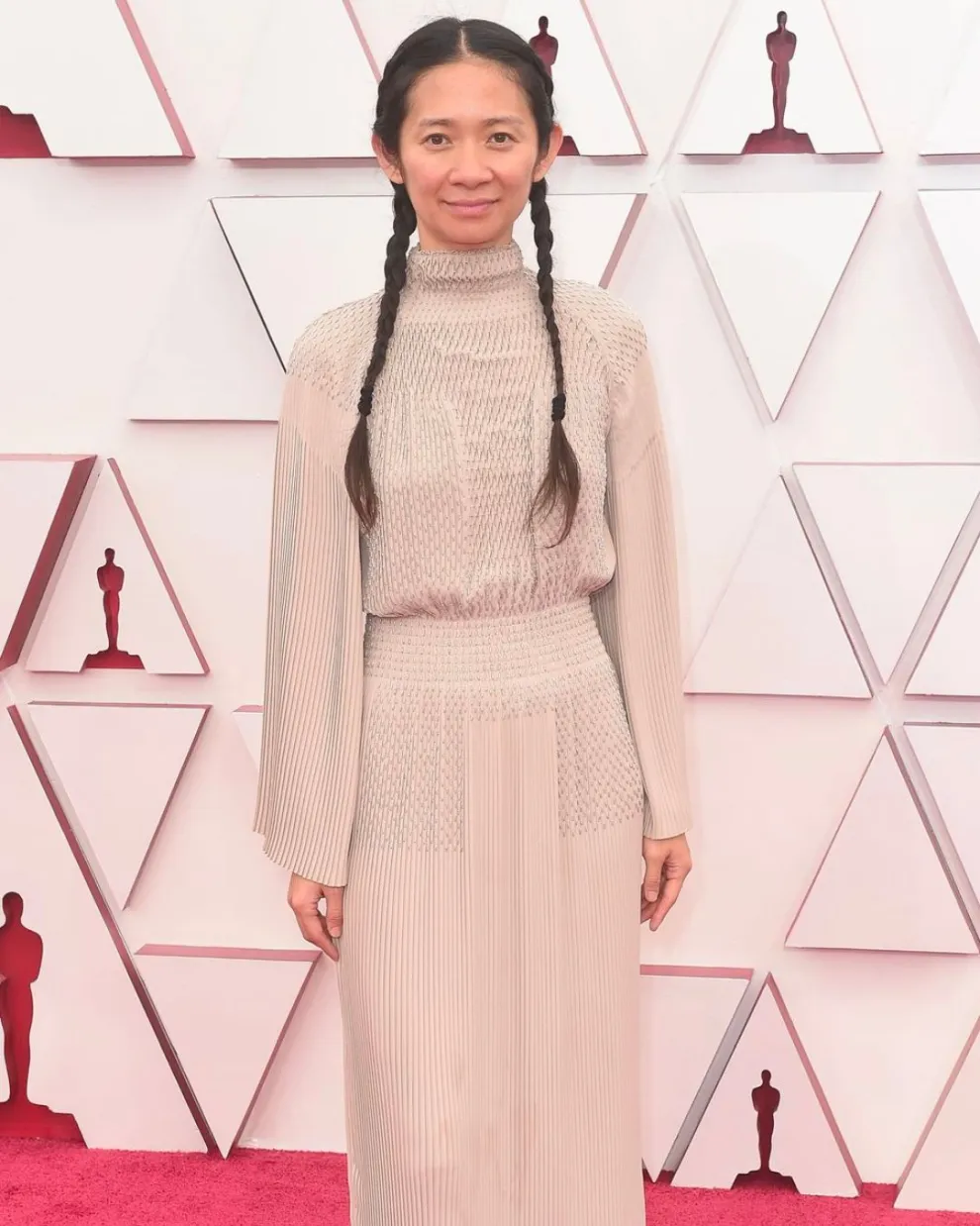 2021 - Chloe Zhau en un Hermès.