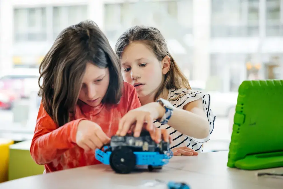 Motivar la participación de las niñas en carreras de STEM es clave