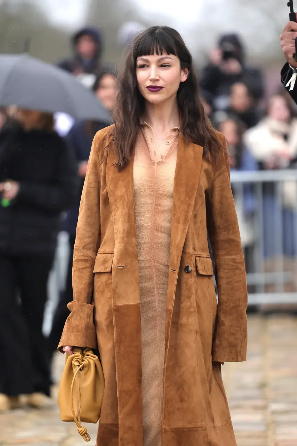 Úrsula Corberó en el desfile de LOEWE en París.