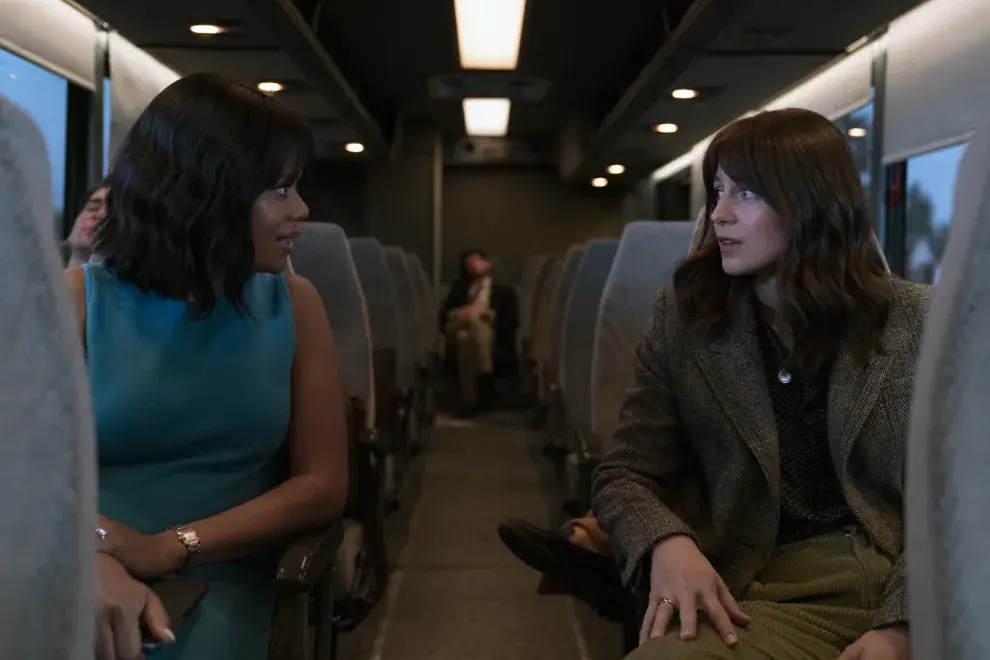 The Girls on the Bus va a tener una temporada de 10 episodios.