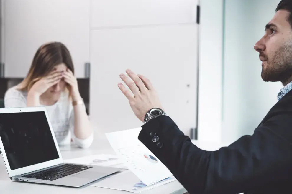 El mansplainning es un micromachismo que antes o después siempre experimentamos las mujeres