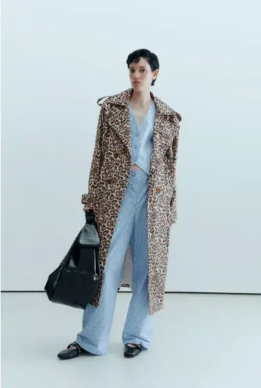 Trench leopard print, Ampi Vera $295.000