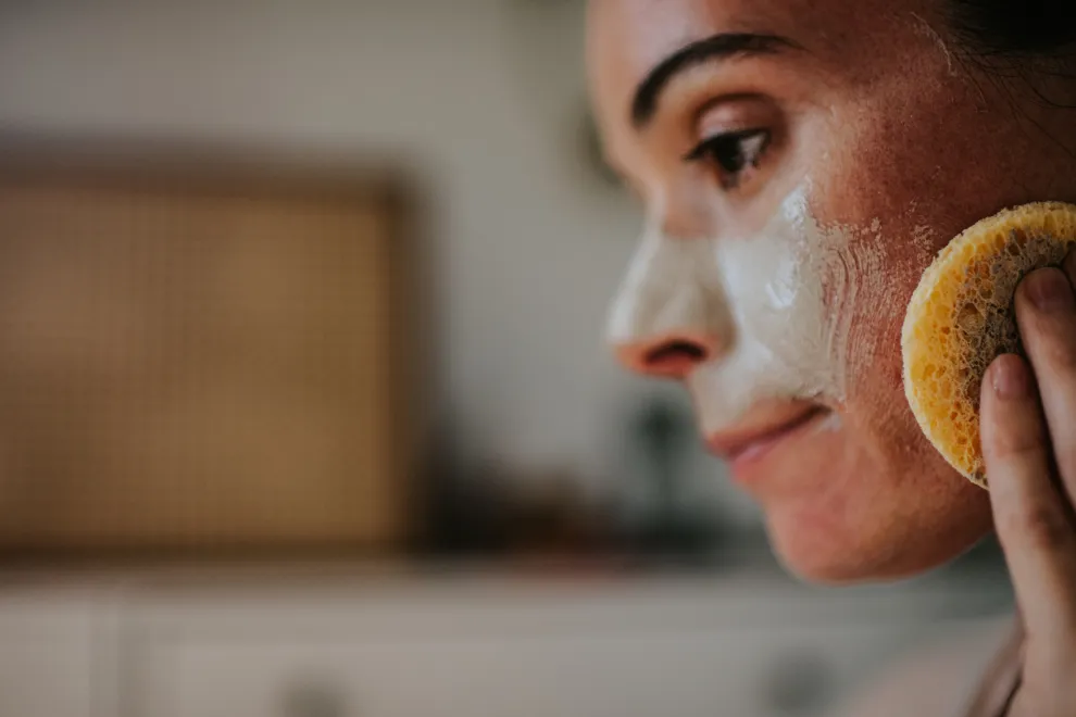 Por qué limpiar tu piel es fundamental para su cuidado.