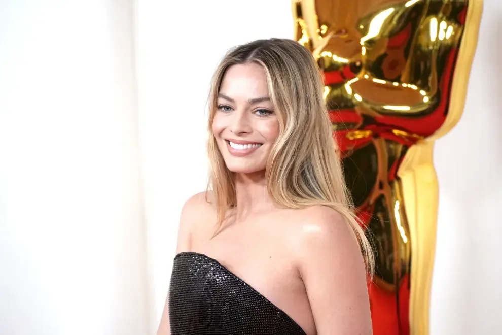 Margot Robbie durante la red carpet de los Premios Oscar.