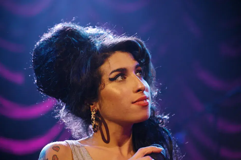 Back to back, al biopic de Amy Winehouse ya está disponible en el cine.