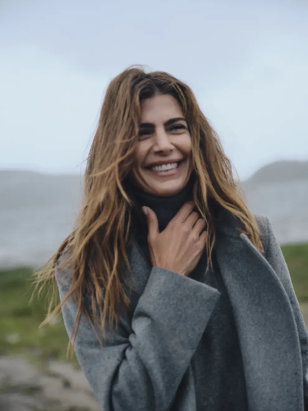 Juliana Awada posó desde la Patagonia.