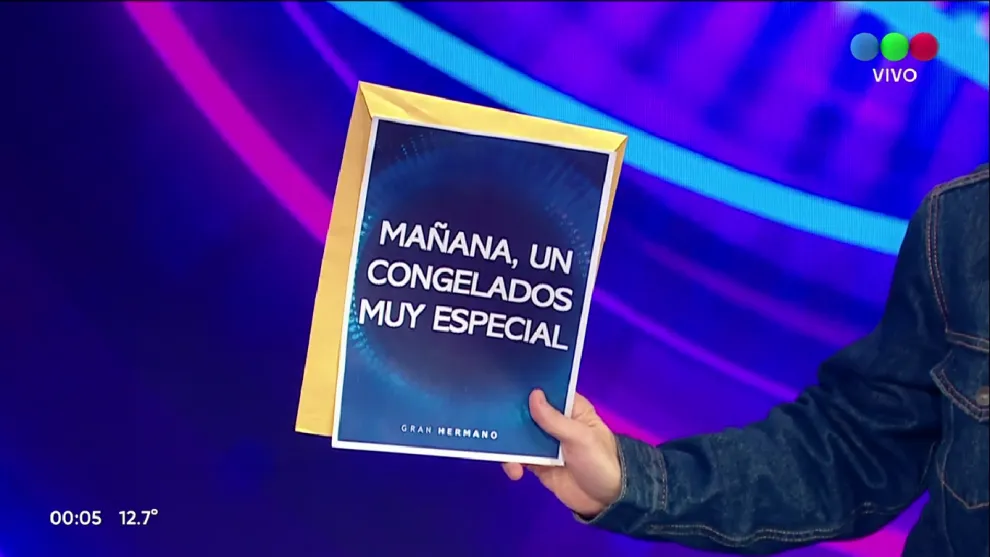 Santiago del Moro reveló el contenido de un nuevo sobre dorado en Gran Hermano.