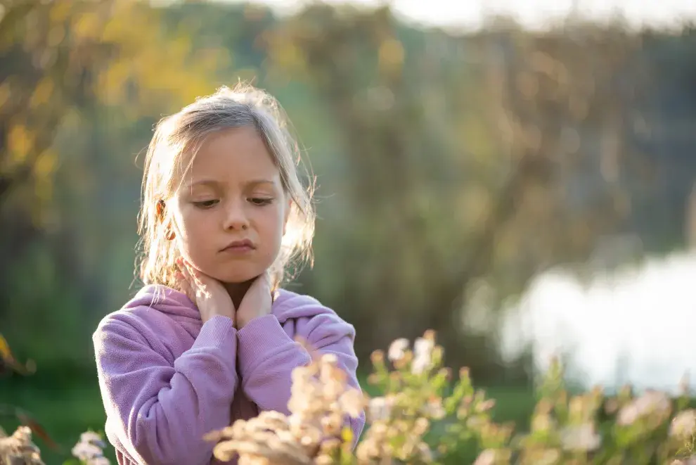 El truco para hacer un remedio casero para el dolor de garganta, apto para niños