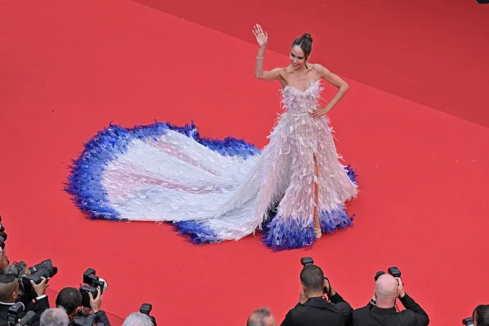 Cinta Laura Kiehl en el screening de "Le Deuxième Acte" en el Festival de Cannes