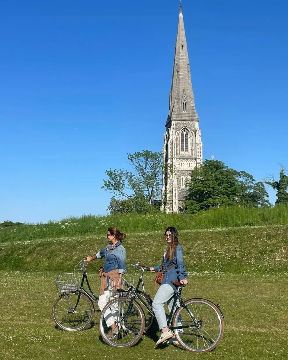 Paseos en bicicleta con su hija Valentina: uno de los elegidos de Juliana Awada en Copenhague