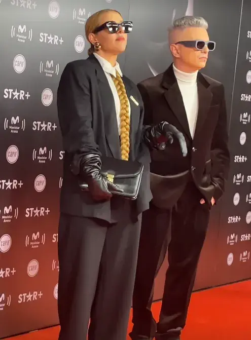 Miranda inaugurando la alfombra roja de los Premios Gardel 2024.