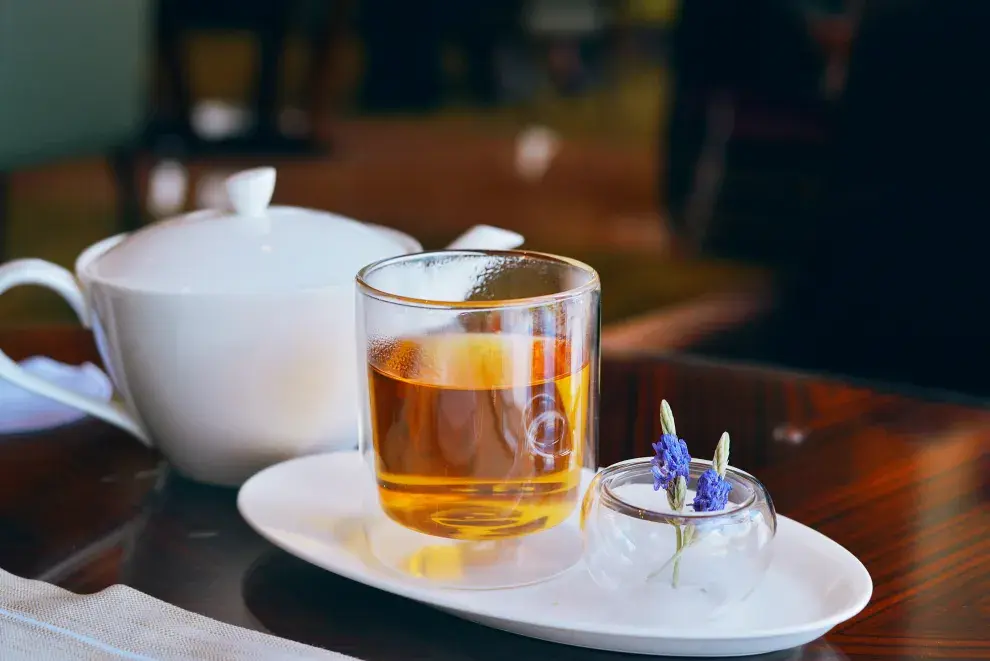 Los beneficios del té de lavanda, una infusión que alivia el estrés y trae felicidad.