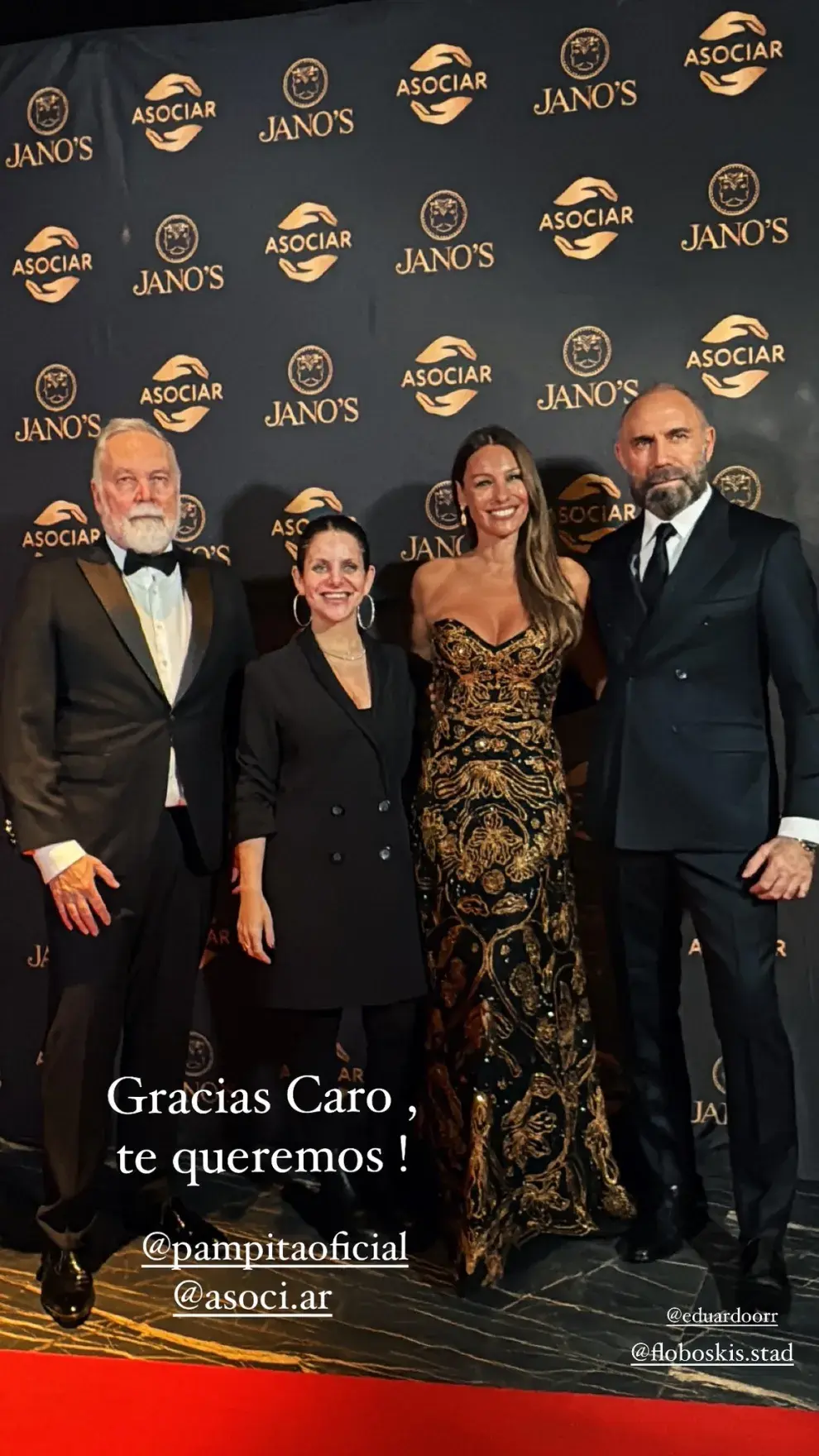 Pampita luciendo un vestido de Gabriel Lage en la gala de ASOCIAR.