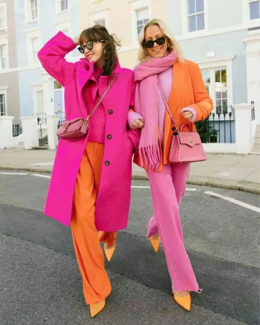 Las combinaciones de naranja con fucsia o rosa son de las preferidas de esta temporada.