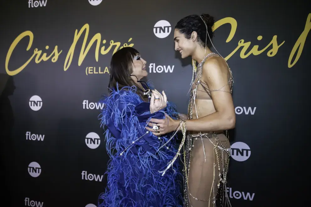 Moria Casán y Mina Serrano, durante la presentación de Cris Miró (Ella).