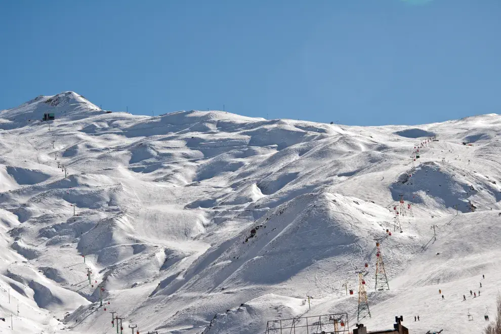 Chapelco se destaca por la belleza de San Martín de los Andes, la localidad donde se encuentra