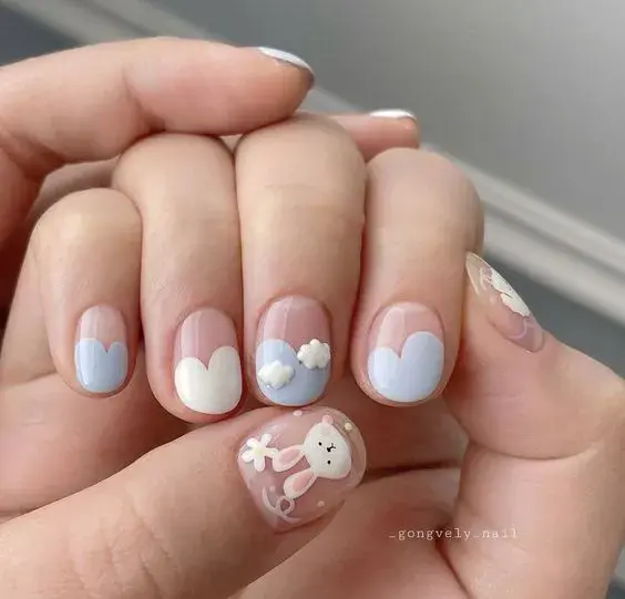 Con base transparente, podés sumar diseños de nubes en blanco y pequeños conejitos.