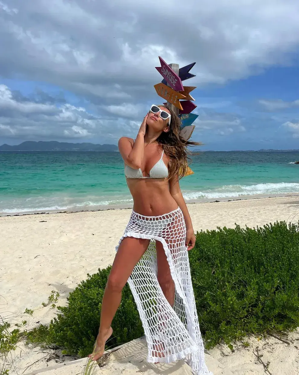 Pampita hace renacer el crochet en sus vacaciones.