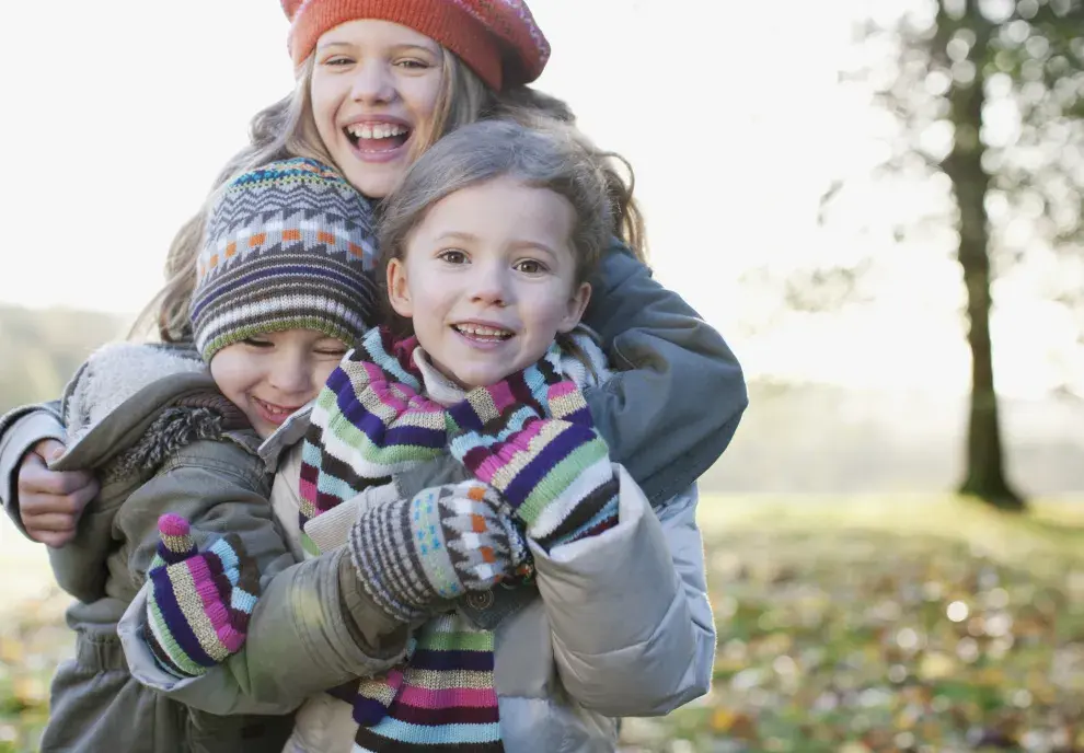 Los chicos están de vacaciones: disfrutar y cuidarlos del frío.