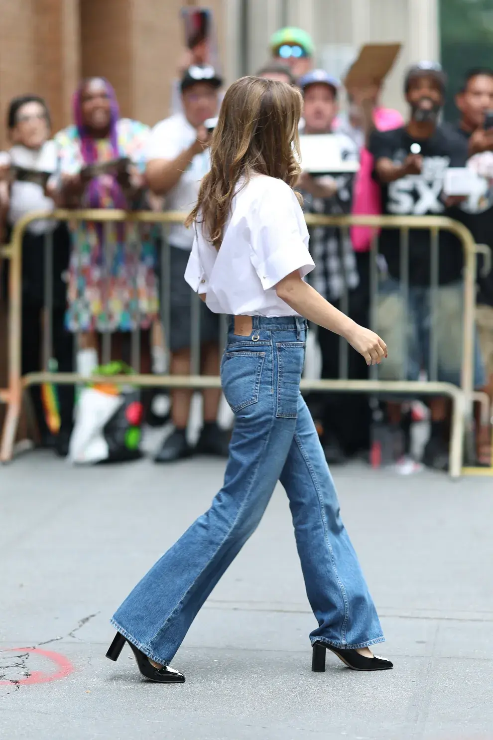 Natalie Portman caminando en Nueva York.