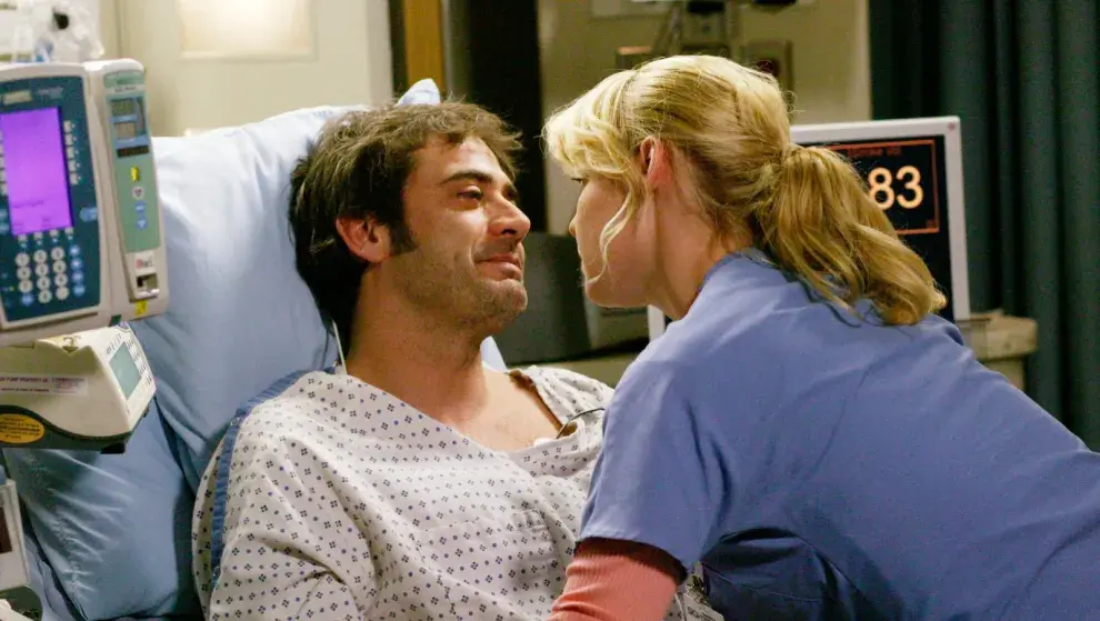 Jeffrey Dean Morgan y Katherine Heigl en Grey's Anatomy.