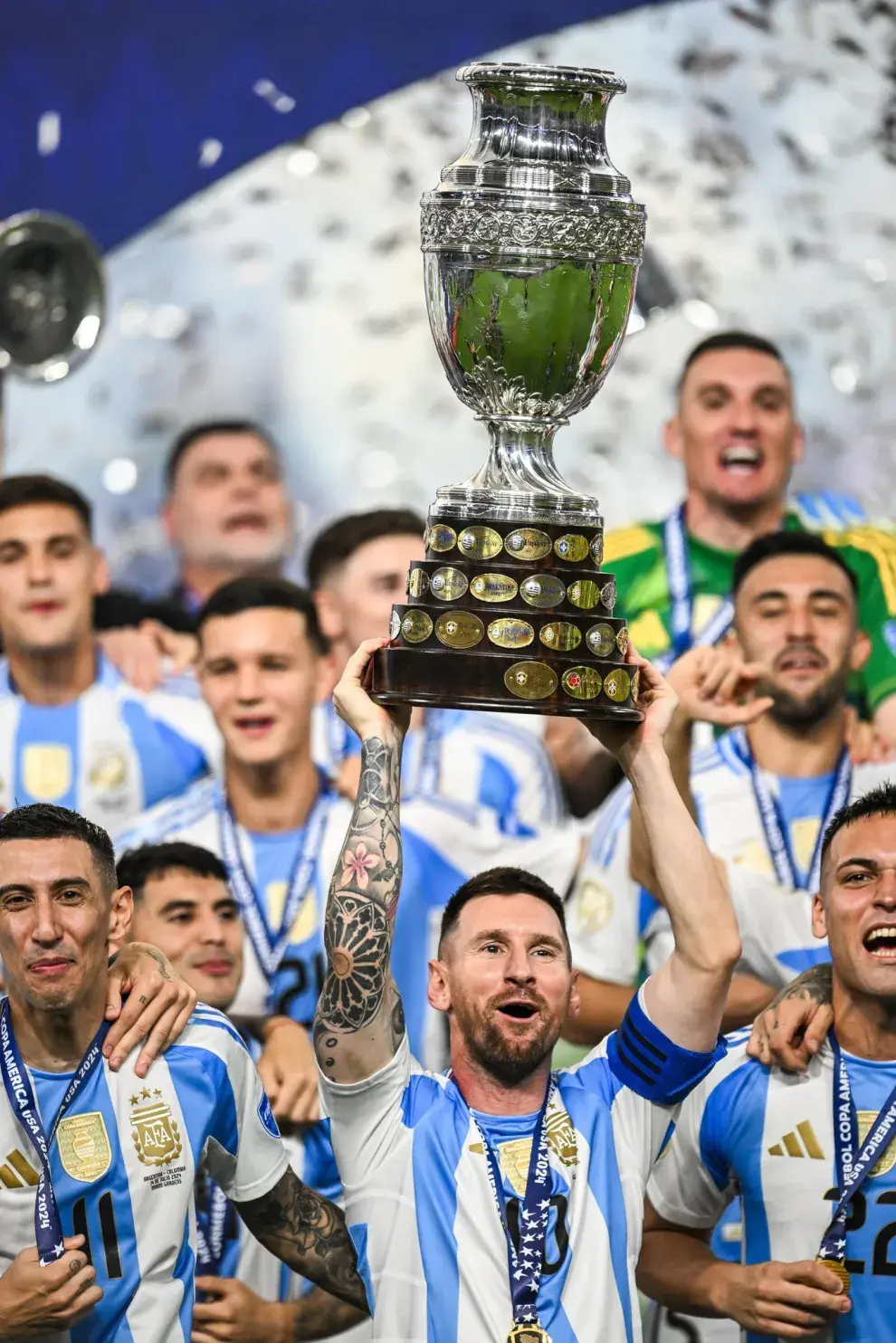 Fotografía de Lionel Messi festejando el triunfo en la CONMEBOL Copa América.