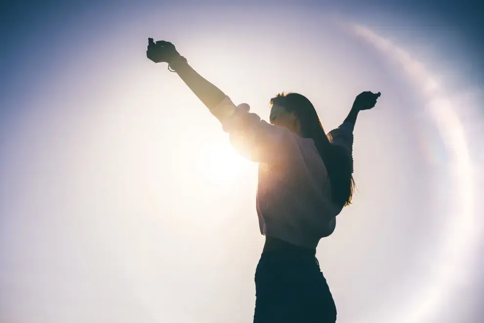 Resiliencia: una mujer superándose.