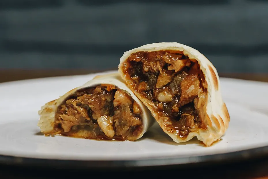 Empanadas de carne picante, típicas para estas festividades.