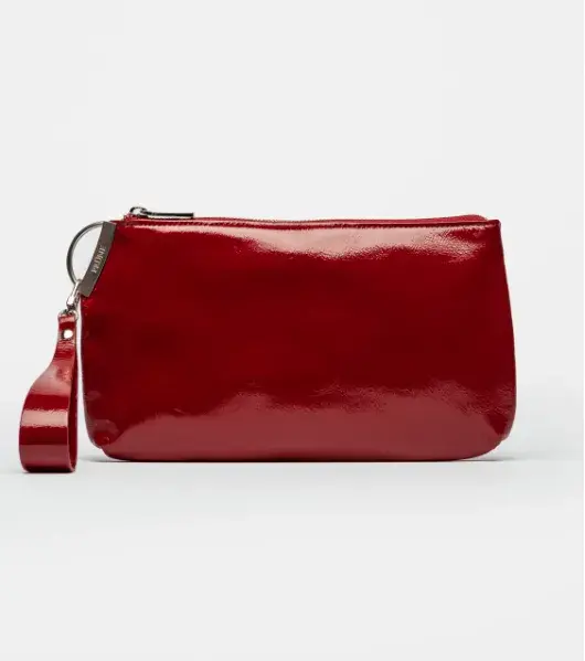 Mini bag roja. Prune, antes $94.900, ahora $39.900