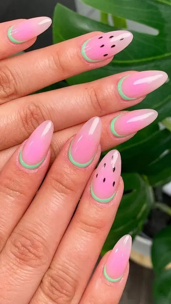 uñas con diseño de sandía