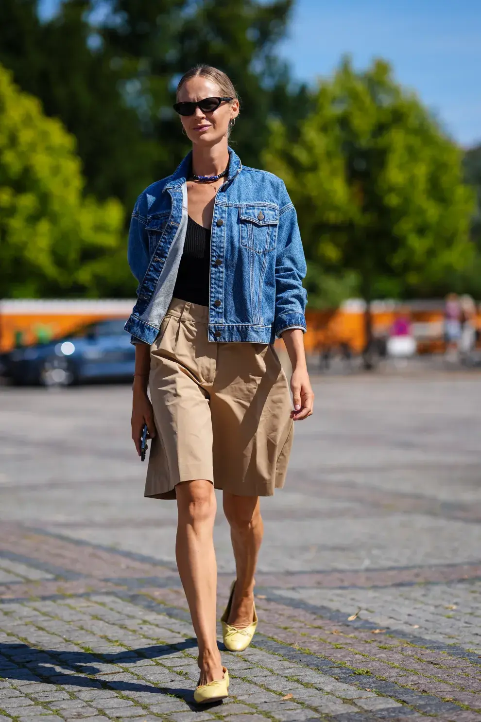 Mujer en la semana de la mode de Copenhagen.