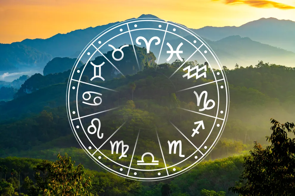 La rueda zodiacal, con los símbolos de los 12 signos astrales.