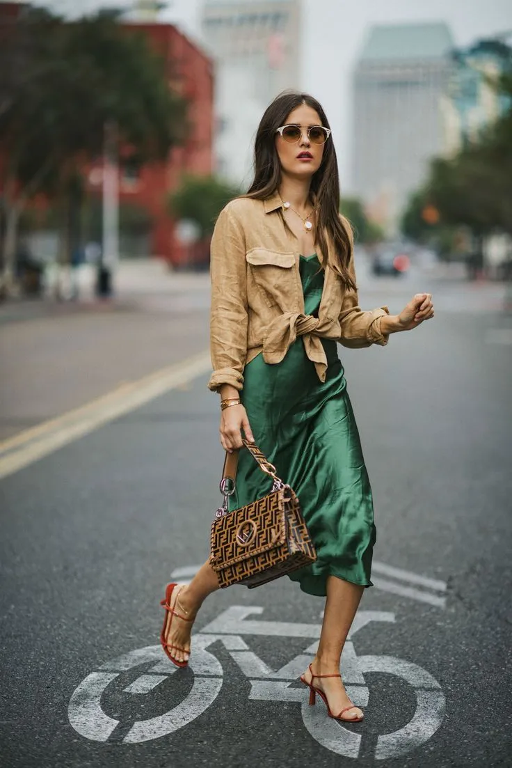 Mujer por las calles de Nueva York.