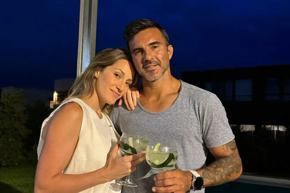 La influencer, Mica Viciconte y el ex jugador de futbol, Fabián Cubero celebraron un nuevo aniversario con unas palabras románticas y un divertido posteo.