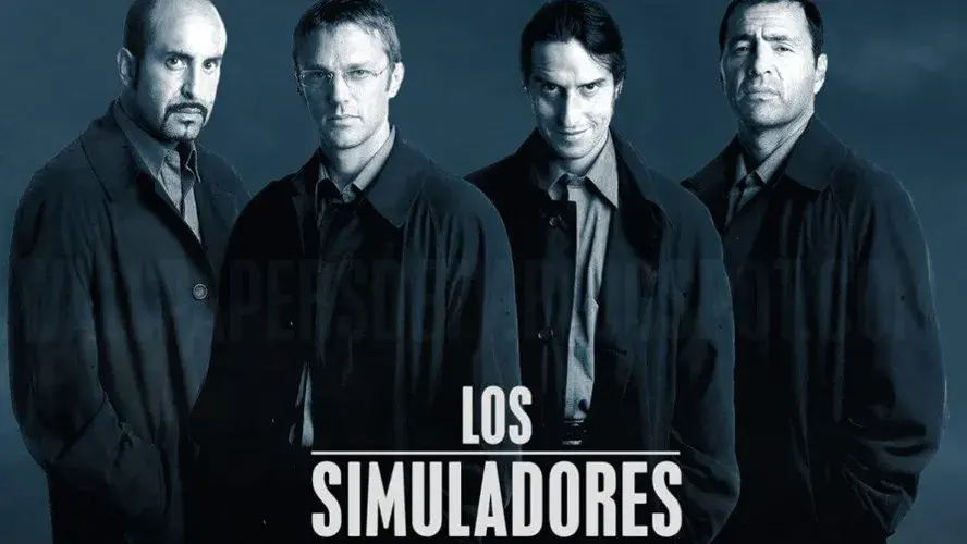 Poster de la serie Los simuladores.