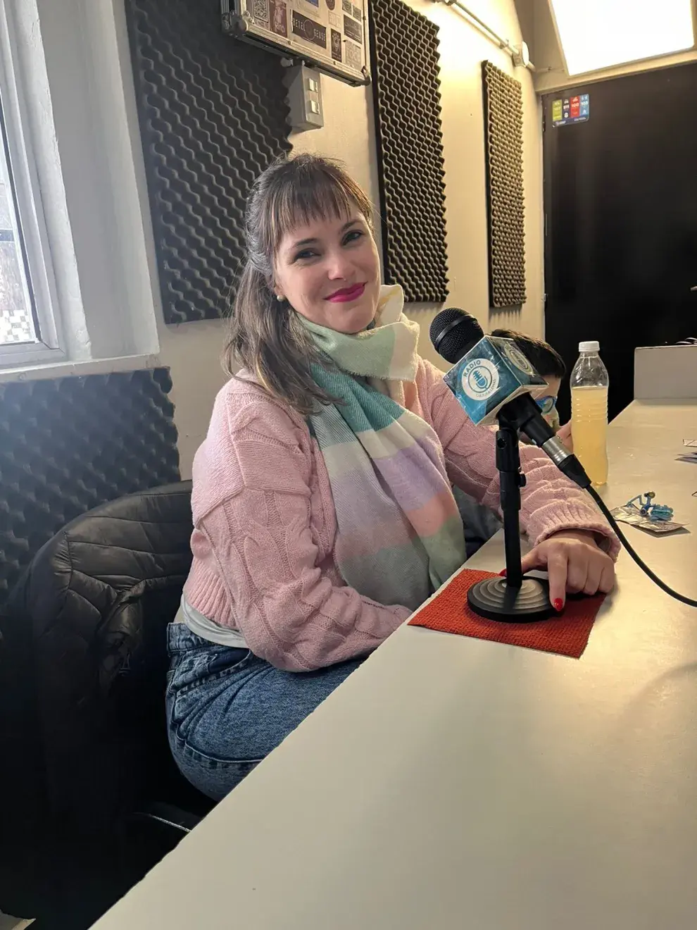 En la actualidad, Vicky tiene su propia columna sobre vialidad en cuatro radios.