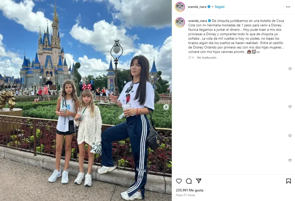 El posteo de Wanda Nara en Instagram tras conocer Disney con sus hijas.