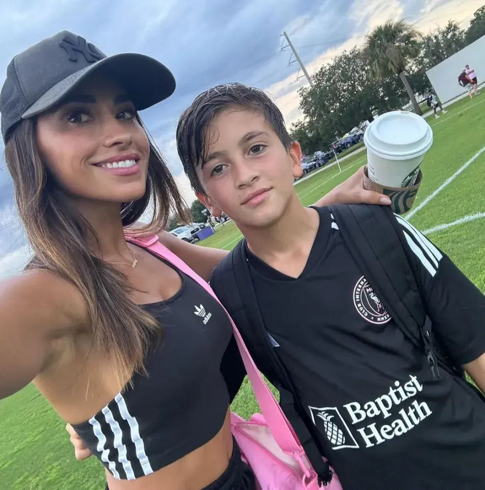 Foto de Antonela Roccuzzo y Thiago Messi.