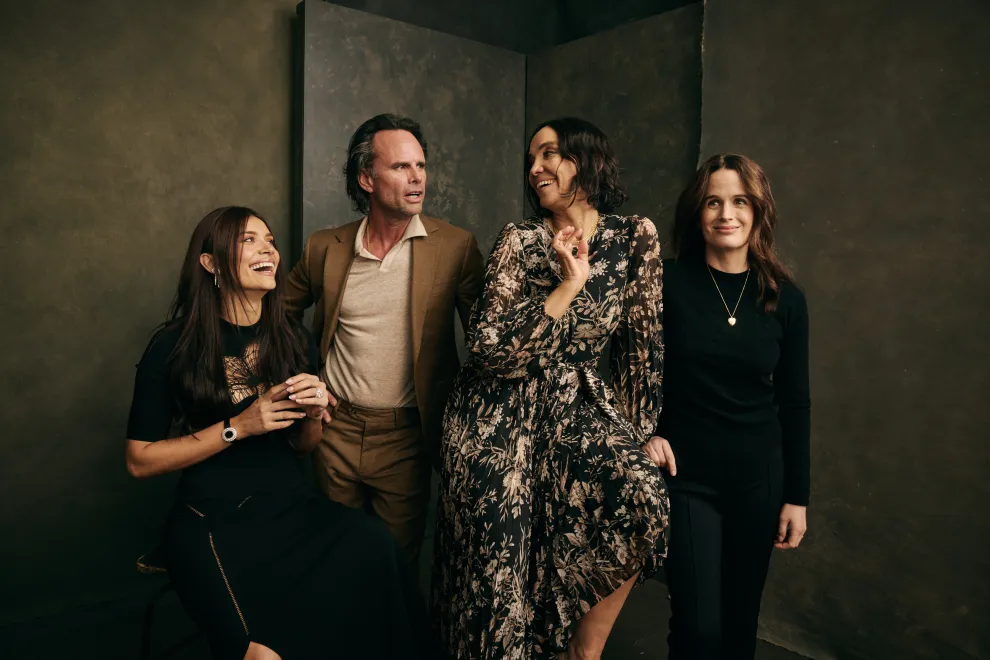 Eva De Dominici, Walton Goggins, Nadia Conner y Elizabeth Reaser presentando The Uninvited.