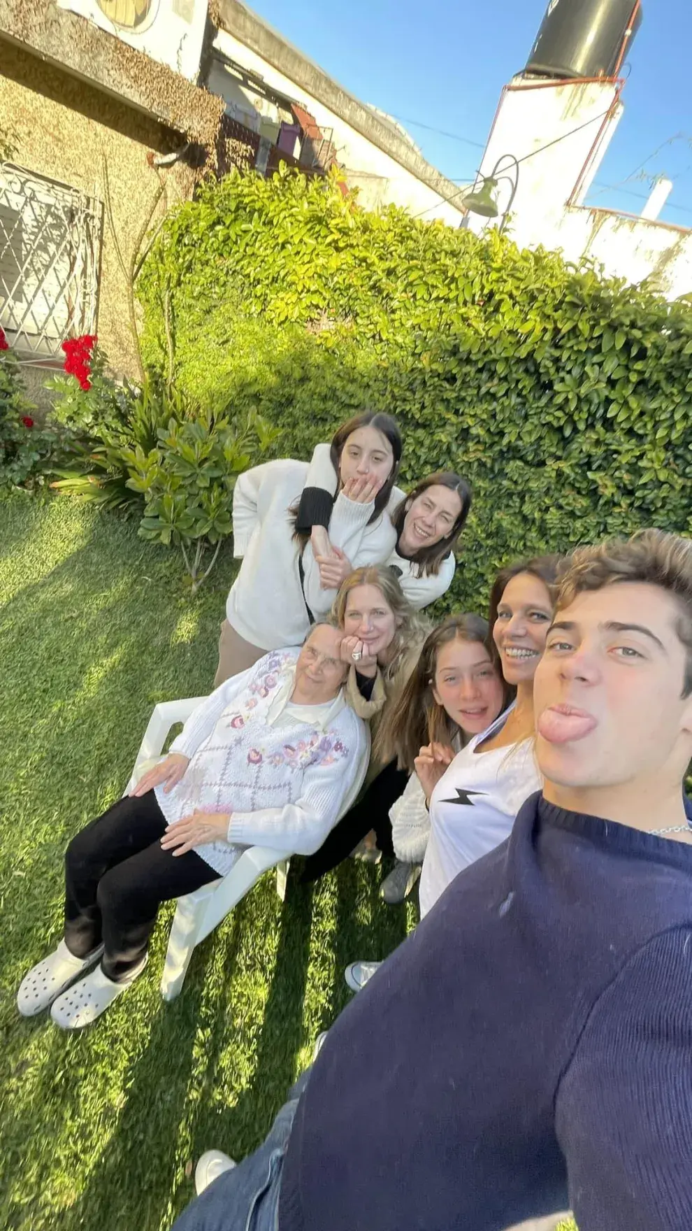 Foto de Franco Colapinto y su familia.