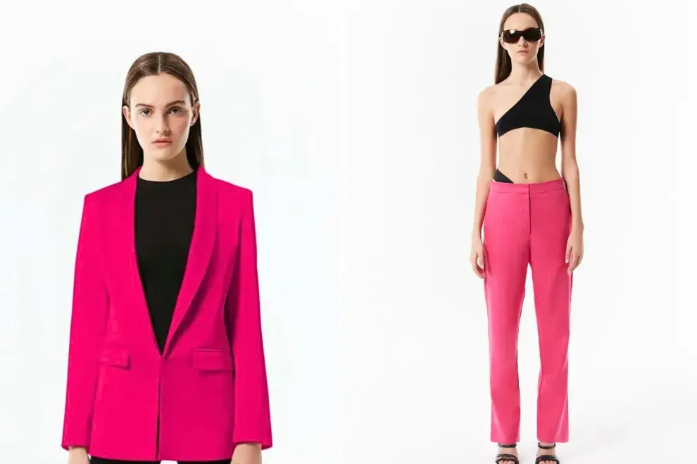 Un pantalon y un saco en color fucsia