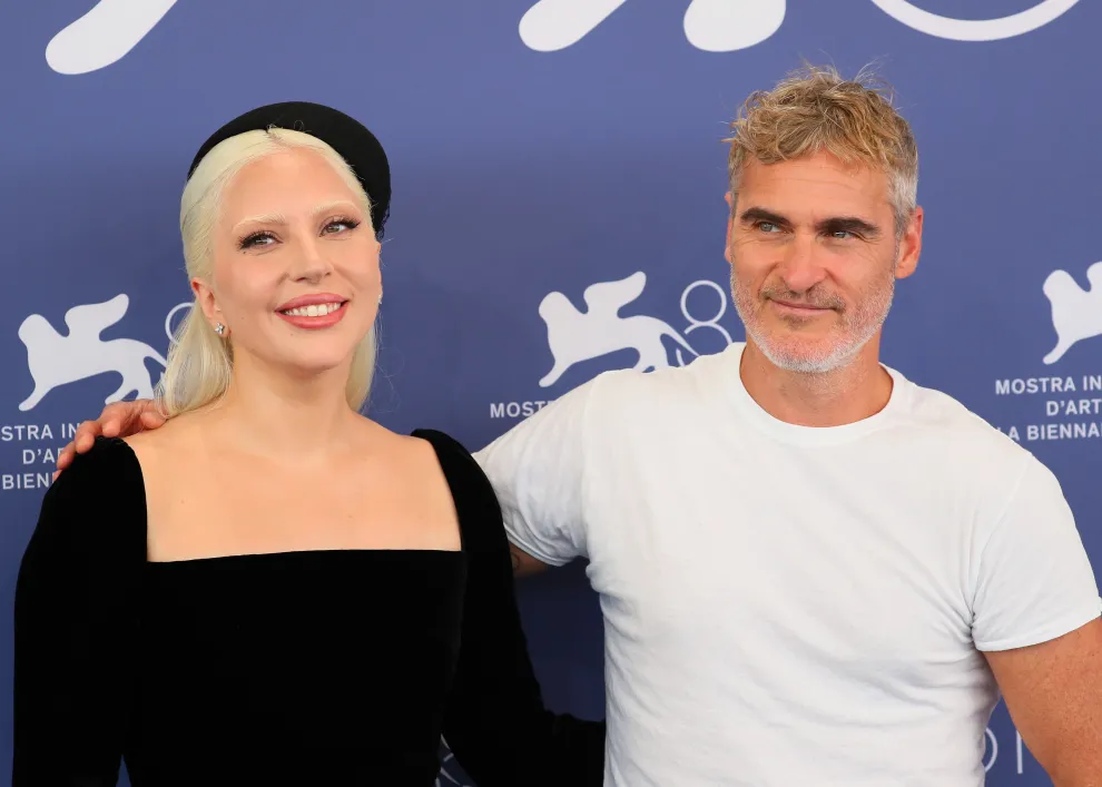 Foto de Lady Gaga y Joaquin Phoenix en el Festival de Venecia 2024.